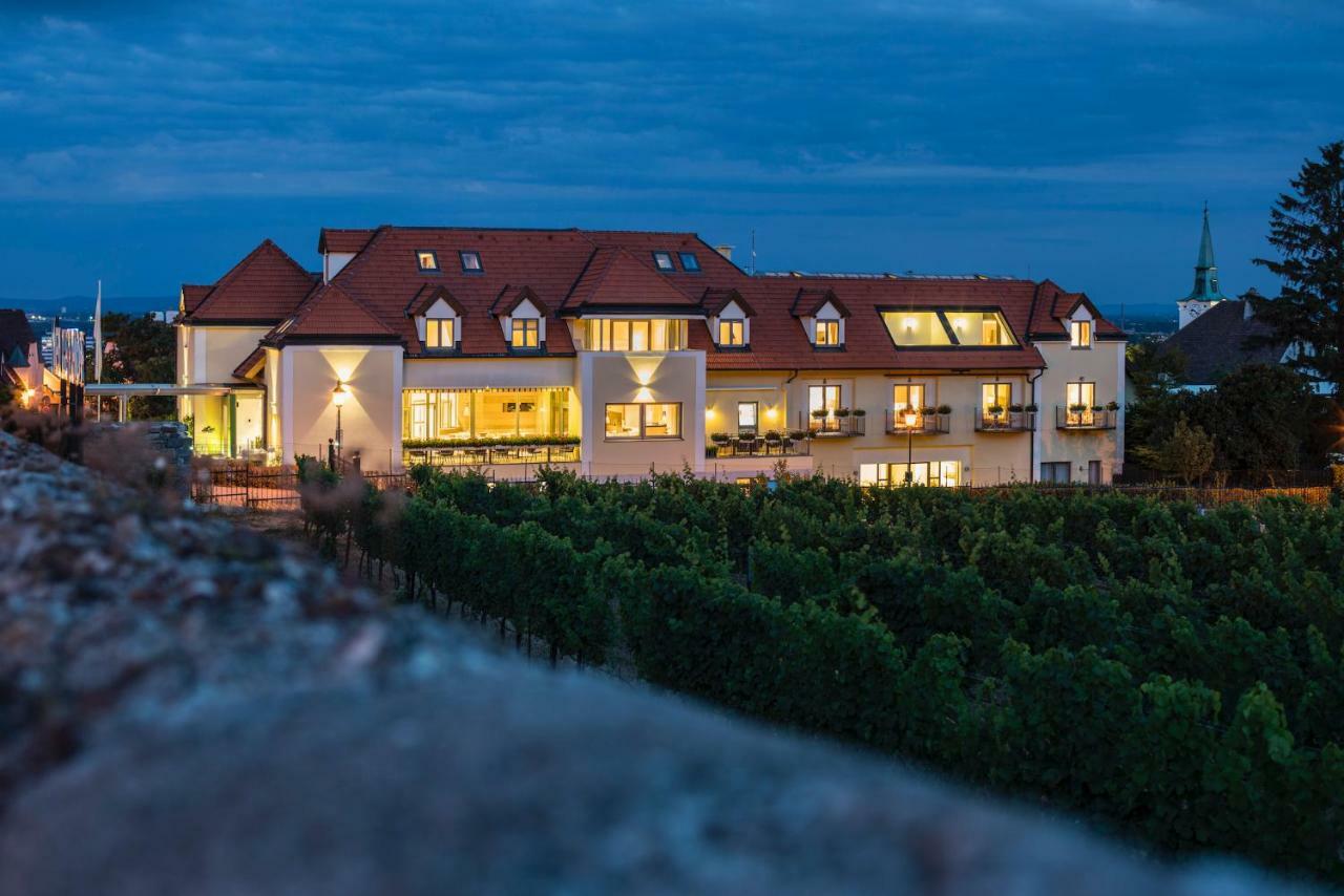 Hotel Turmhof Gumpoldskirchen Buitenkant foto